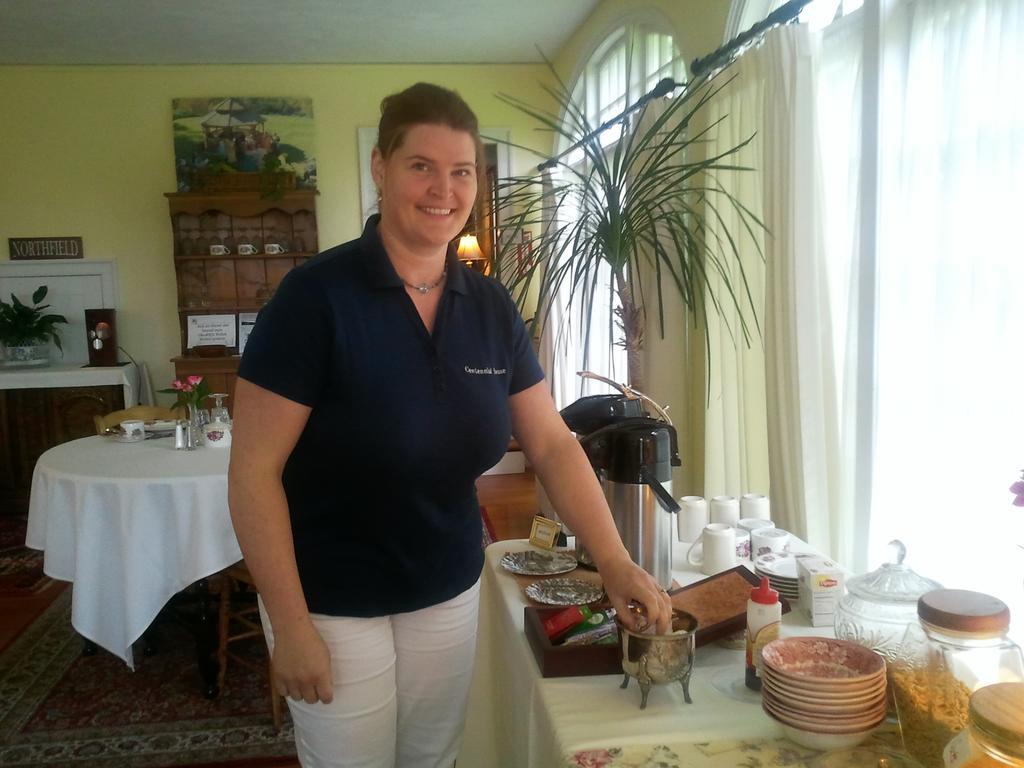 Northfield Centennial House Bed And Breakfast מראה חיצוני תמונה
