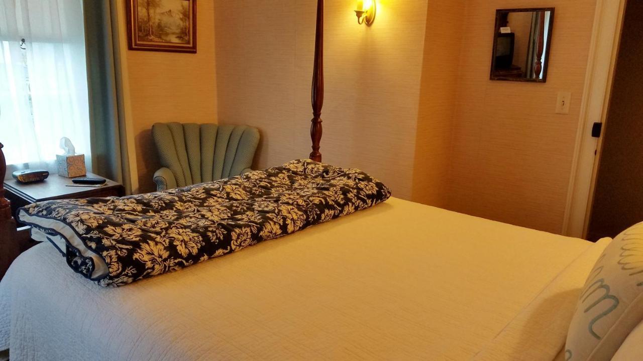 Northfield Centennial House Bed And Breakfast מראה חיצוני תמונה