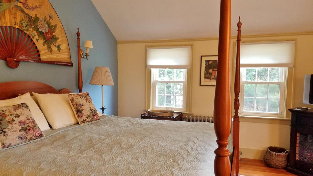 Northfield Centennial House Bed And Breakfast מראה חיצוני תמונה